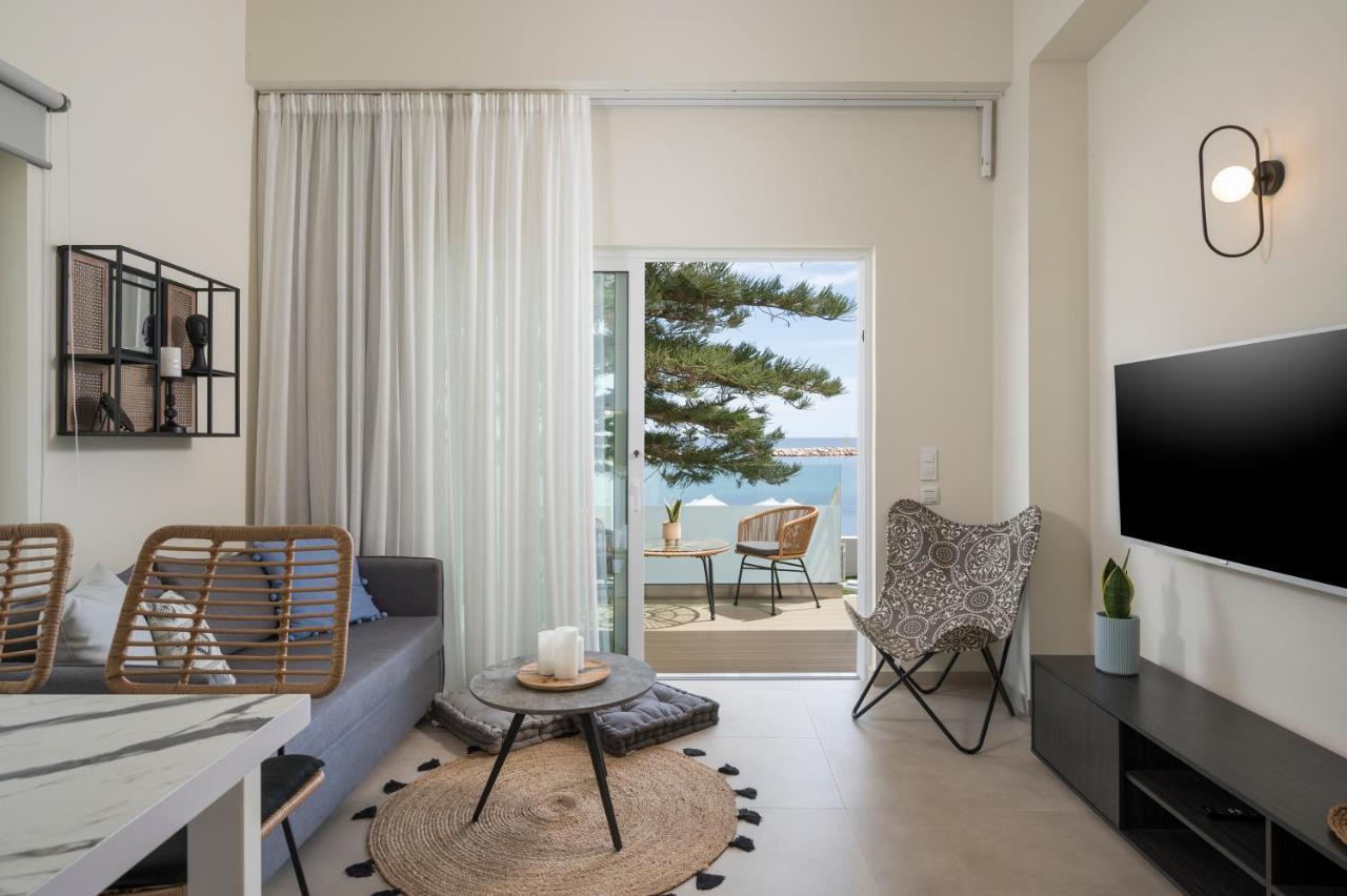 Kolymbari Sea Front Cozy Apartments Esterno foto