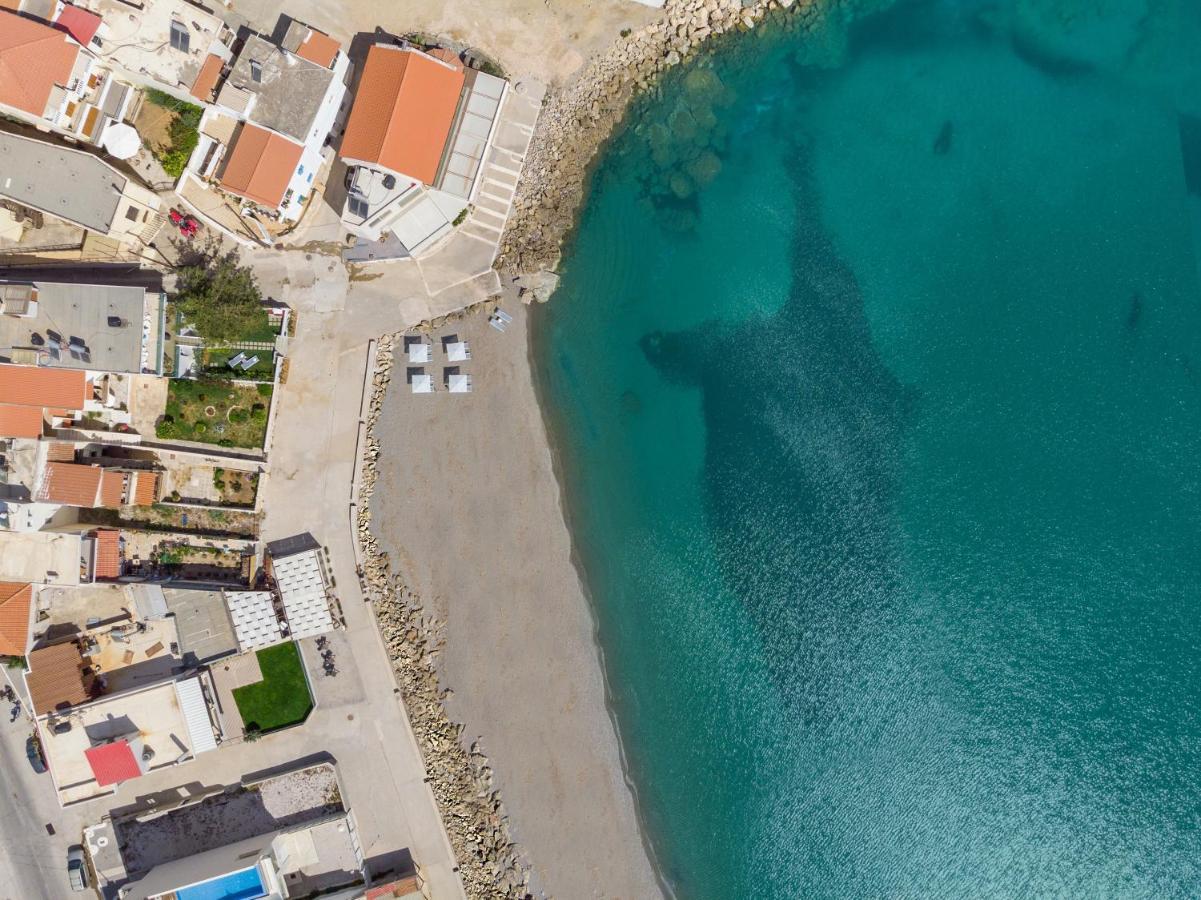 Kolymbari Sea Front Cozy Apartments Esterno foto